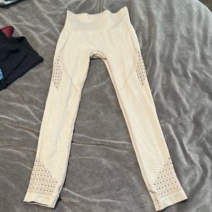 Gymshark medium leggings with liner